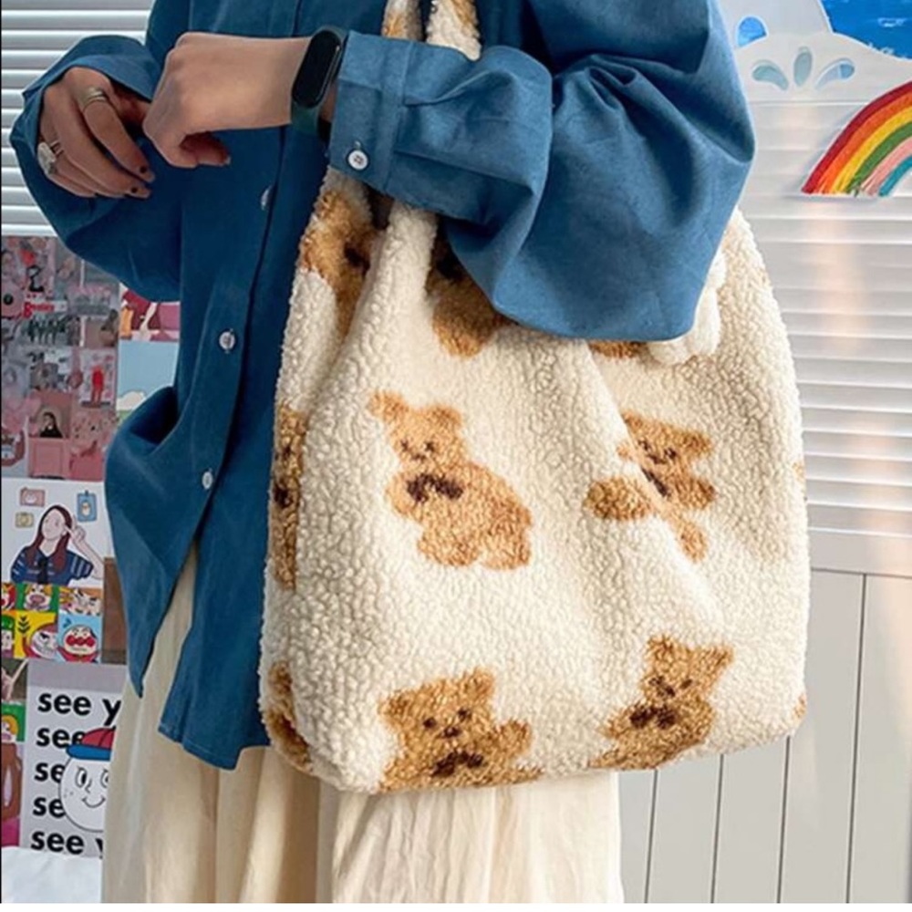 Y2K SHEARLING BEAR TOTE